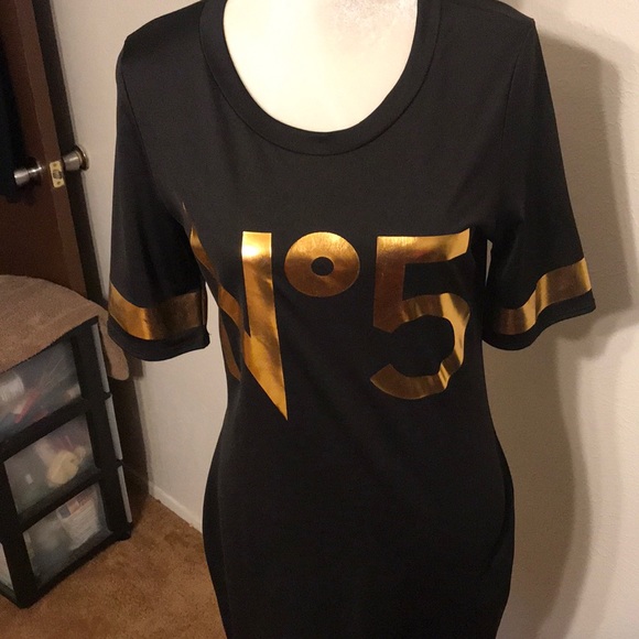 Black mini dress - Picture 3 of 3